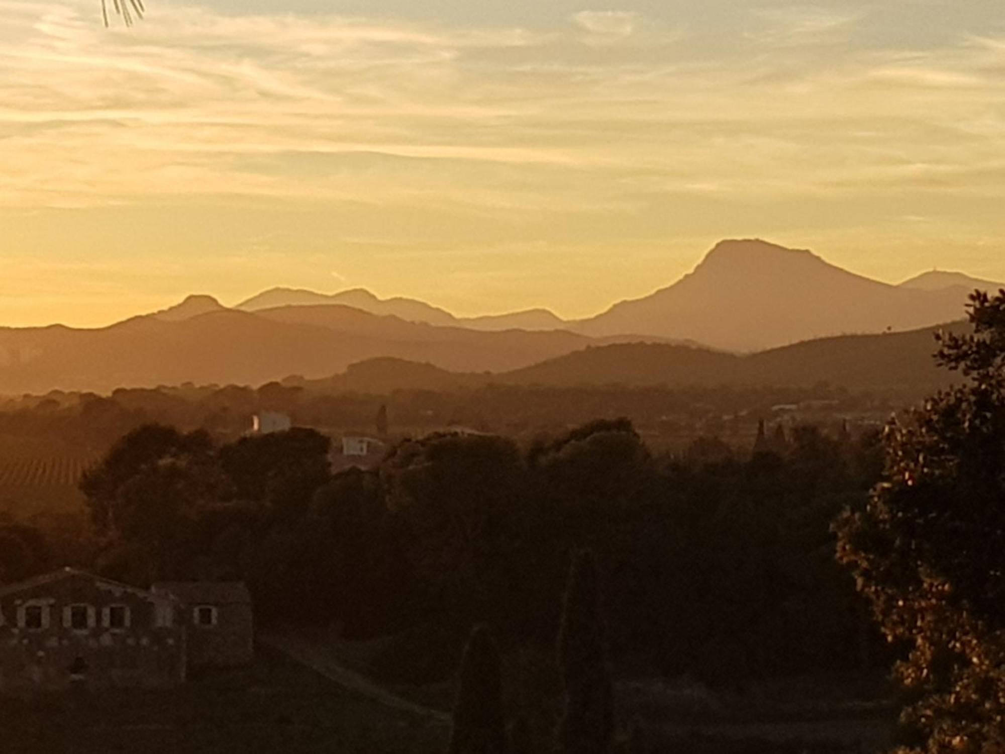 Rez De Jardin T3 Recent Et Calme Au Nouvelles Terres A La Londe Les Maures Apartman Kültér fotó